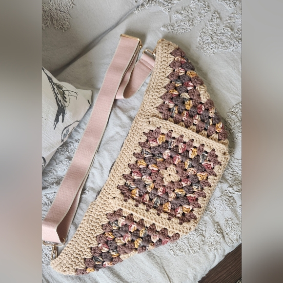 Handmade new Fanny Pack/ Bum Bag - Picture 4 of 7